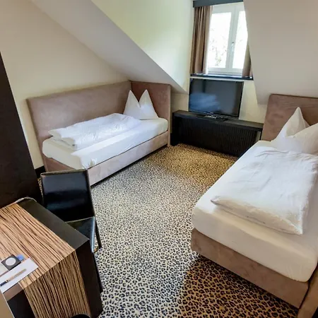 Seebrunn Am Wallersee - And - Self-check-in 3* Henndorf am Wallersee